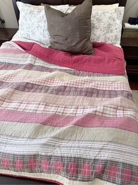 Cozy Cabin Quilt King Size Red Plaid Stripes